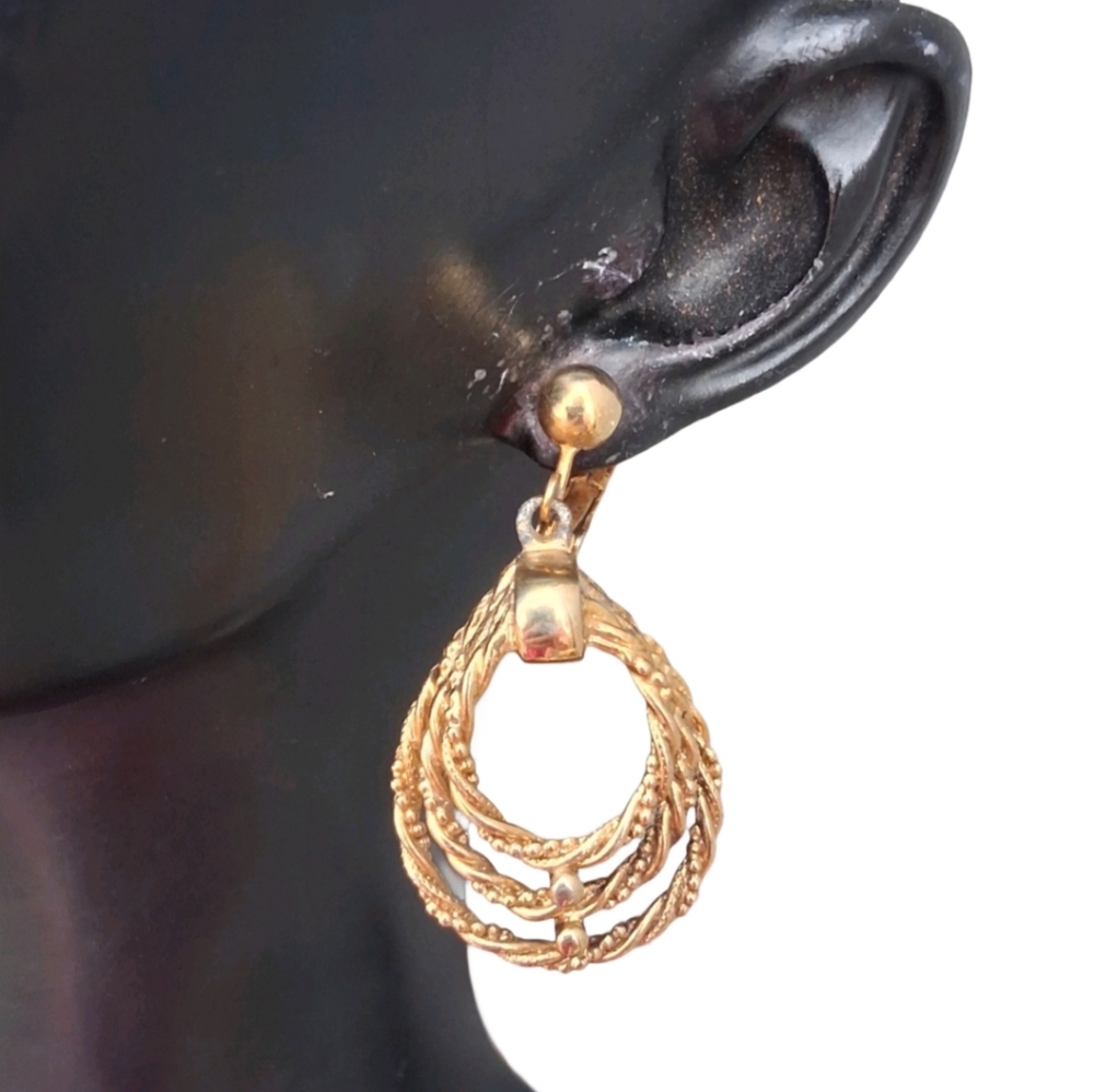 Vintage Sarah Coventry Gold Tone Triple Hoop Rope Twist Dangle Clip-On Earrings